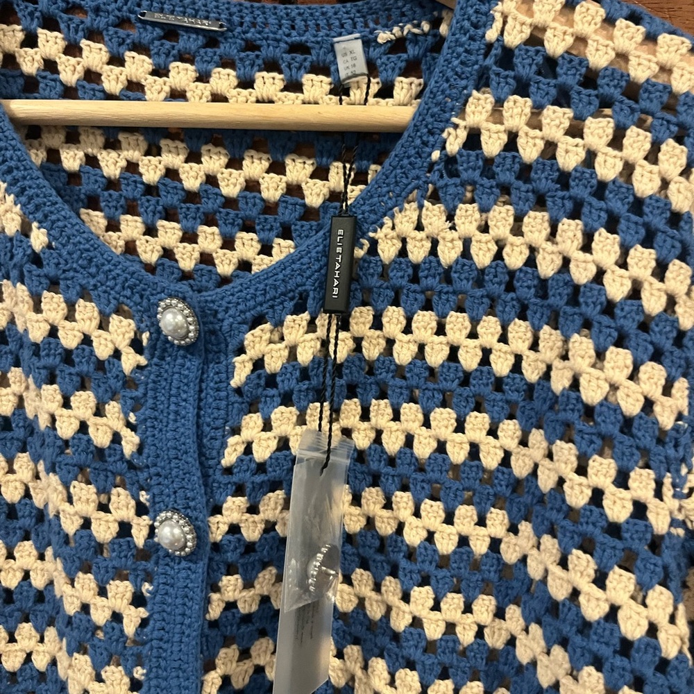 Elie Tahari blue and cream crochet button-down jewel button cardigan. - Picture 4 of 6